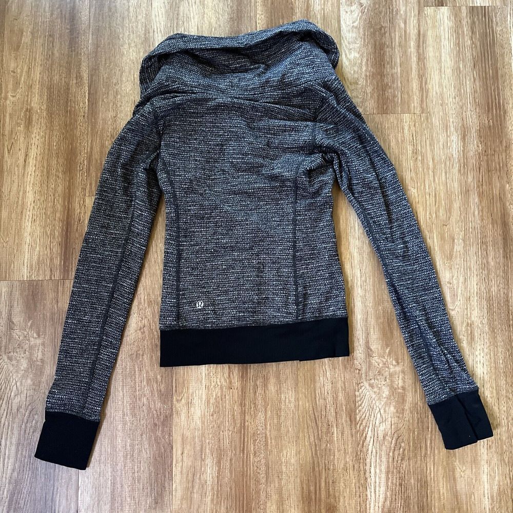 Lululemon Be Present Coco Pique Black Jacket Full Zip Women's Size‎ 2 - Picture 3 of 6